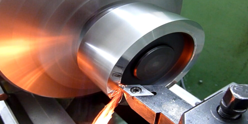 CBN cutting insert for hardened steel